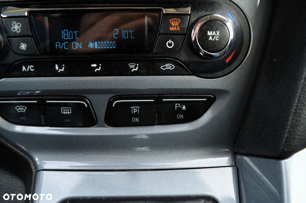 Ford Focus 2.0 TDCi DPF Titanium - 20