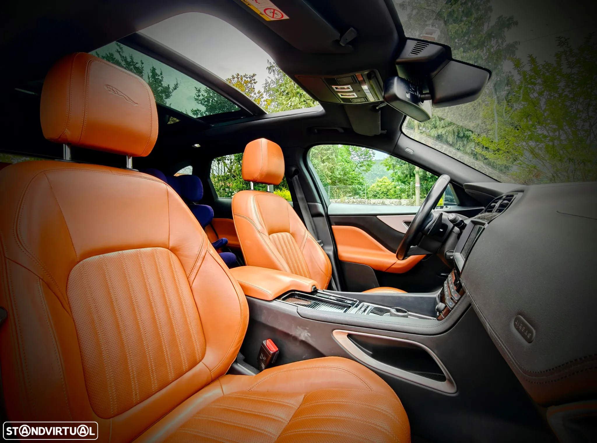 Jaguar F-Pace 2.0 D200 AWD R-Dynamic S - 17