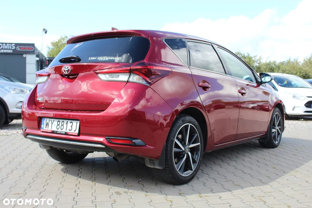 Toyota Auris 1.6 Premium Comfort - 9