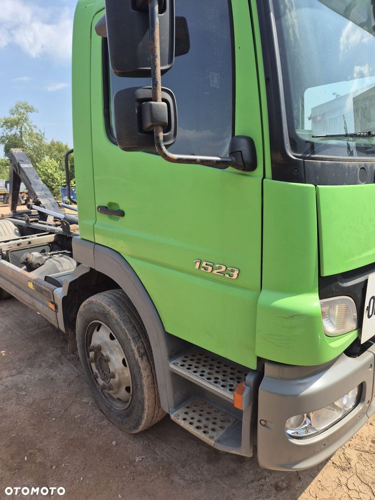 Mercedes-Benz 1523L - 3