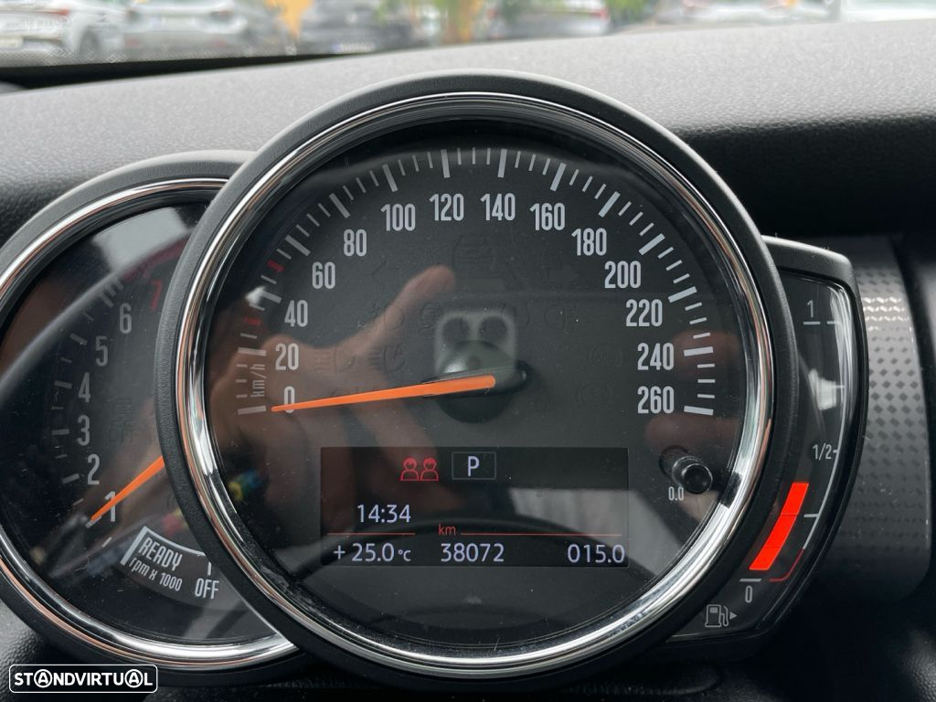 MINI 3 Portas Cooper Auto - 3