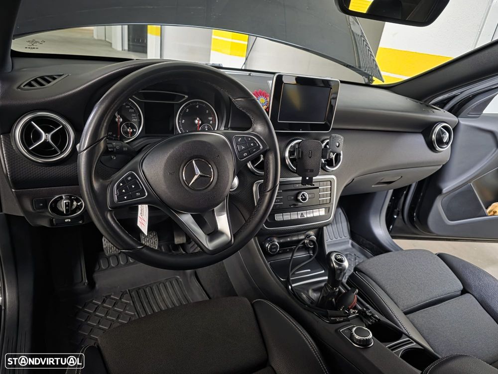 Mercedes-Benz A 180 d Urban - 4