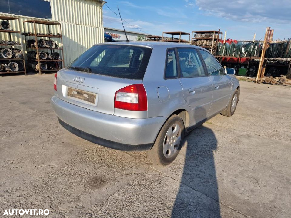 Dezmembrez Dezmembrari Audi A3 1.6 benzina  fabricatie 2001 - 4