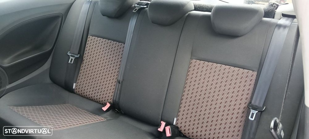 SEAT Ibiza 1.4 TDI DPF Sport Edition - 11
