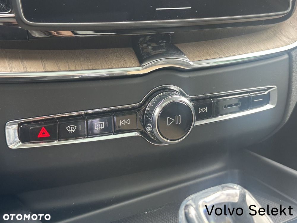 Volvo XC 60 - 21