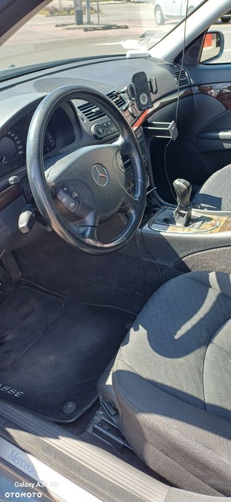 Mercedes-Benz Klasa E 220 CDI T Classic - 10