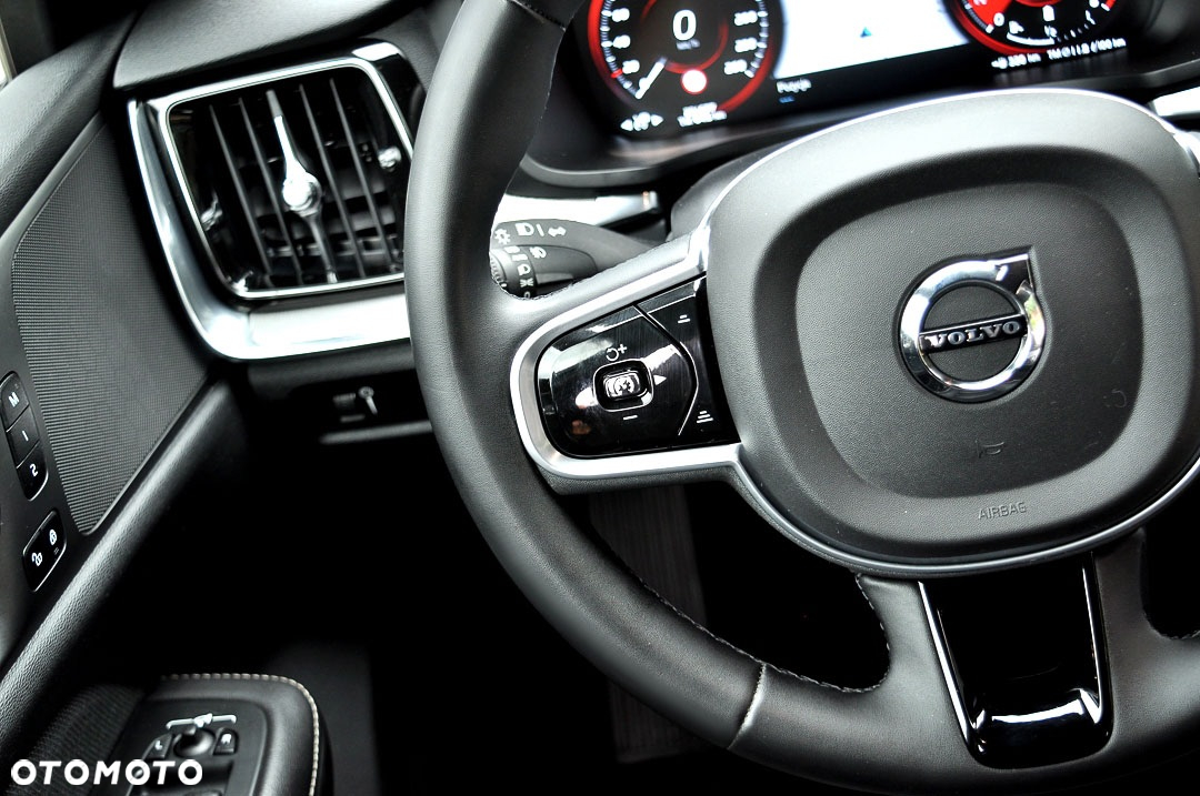 Volvo V60 B4 D Geartronic RDesign - 29