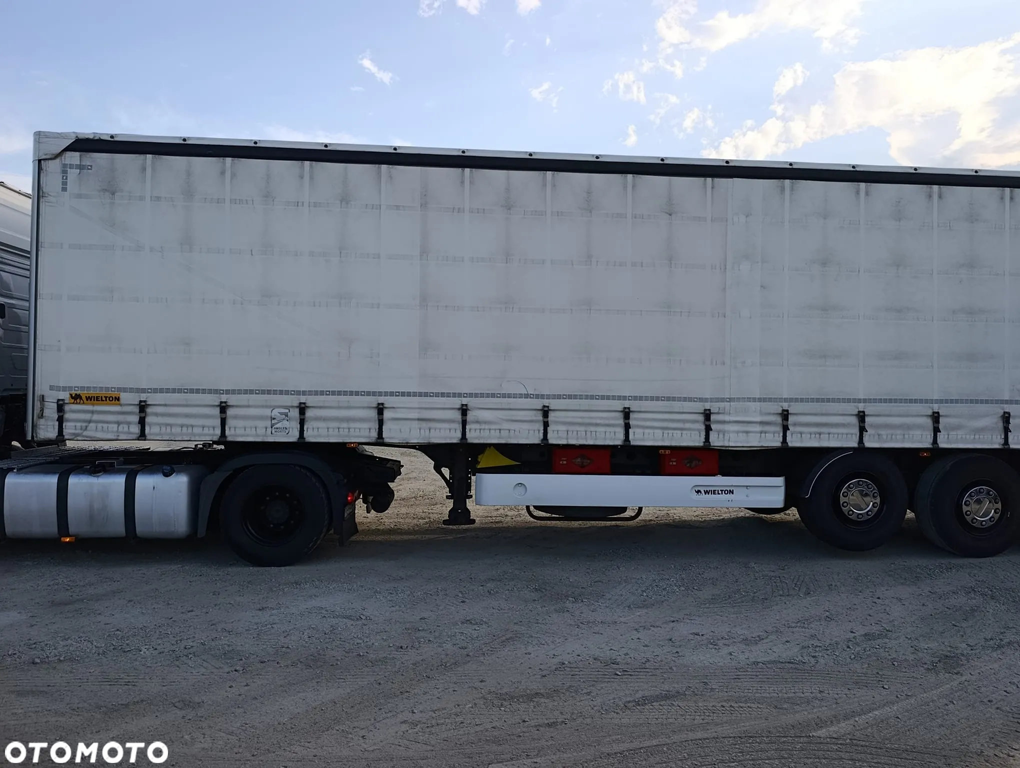 Wielton Naczepa kurtynowa NS3K - 9