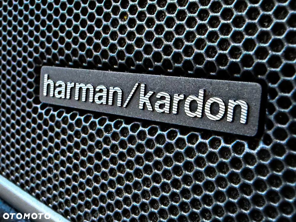 BMW M3 Competition M xDrive - 18