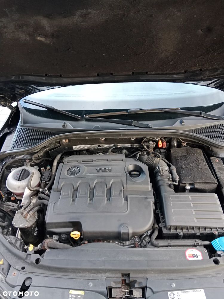 Skoda Octavia 2.0 TDI RS - 36
