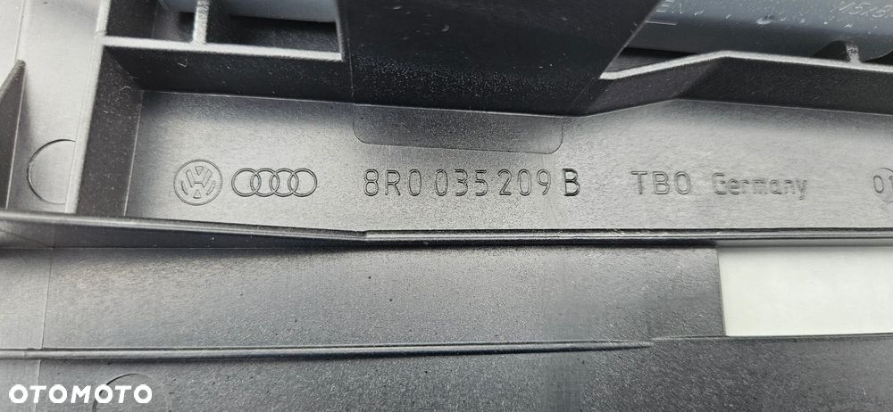 Audi Q5 8R EKRAN WYŚWIETLACZ MONITOR MMI NAWIGACJI 8R0919604A  JEDNOSTKA STACJA MULTIMEDIA MMI HARMAN 8R1035746D  TUNER RADIA MMI  4G0035082G  STEROWNIK KAMERY COFANIA 8R0907441A  STELAŻ MODULÓW 8R0035209B - 17