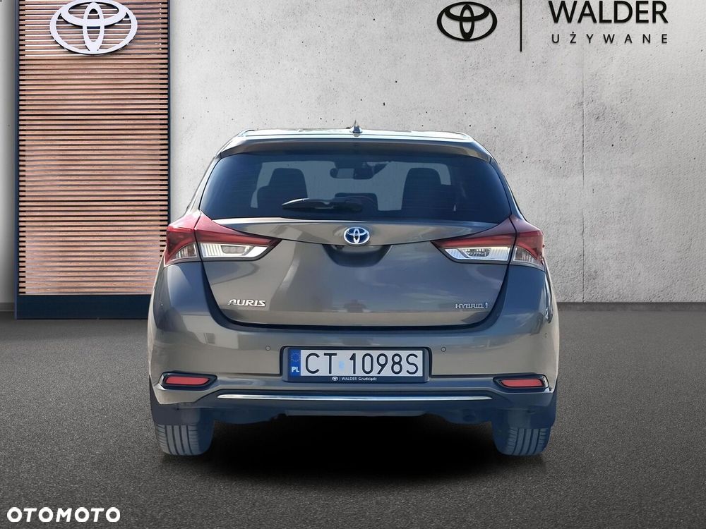 Toyota Auris - 5