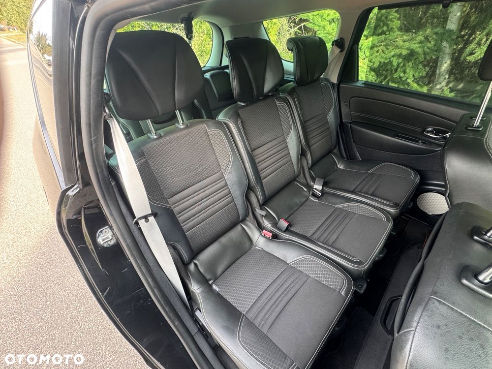 Renault Scenic 2.0 dCi Bose - 16