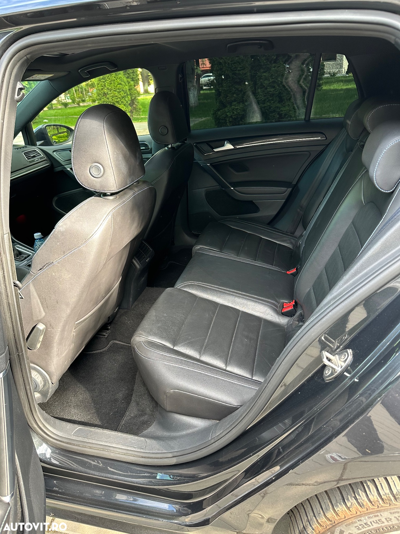 Volkswagen Golf - 10
