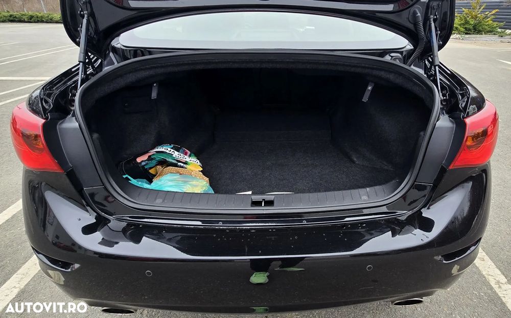 Infiniti Q50 2.0t Sport Executive - 16