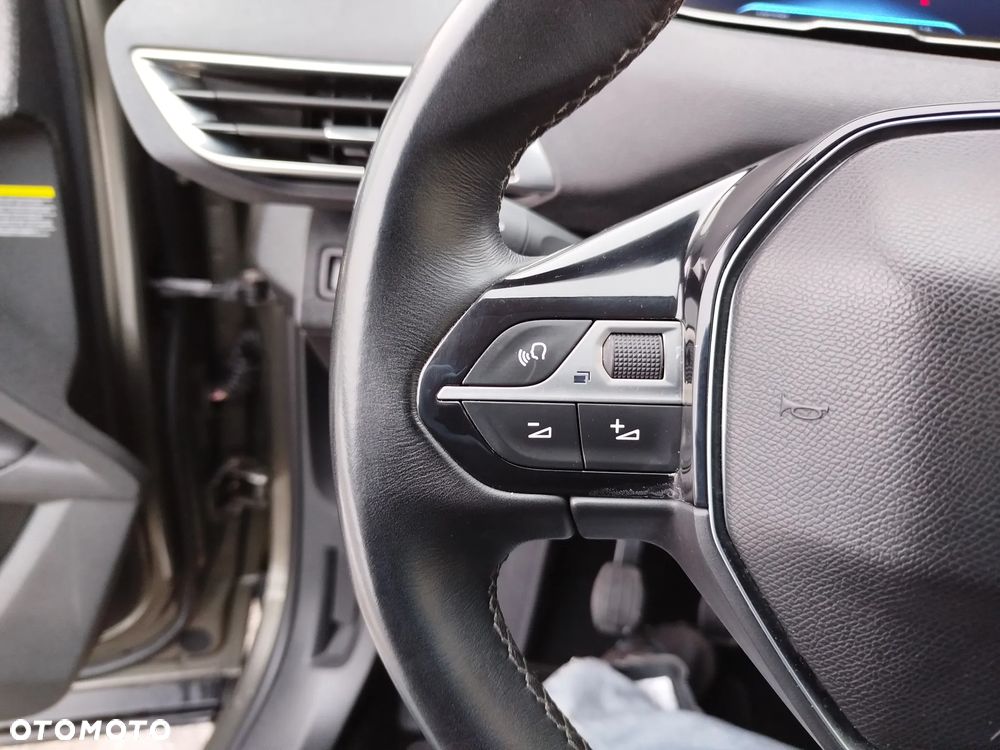 Peugeot 5008 BlueHDi 150 Allure - 24