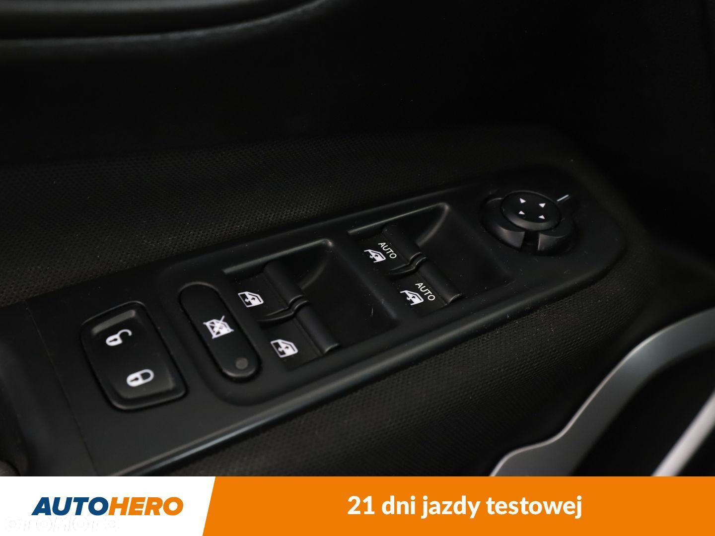Jeep Renegade 1.6 E-TorQ Longitude FWD - 27