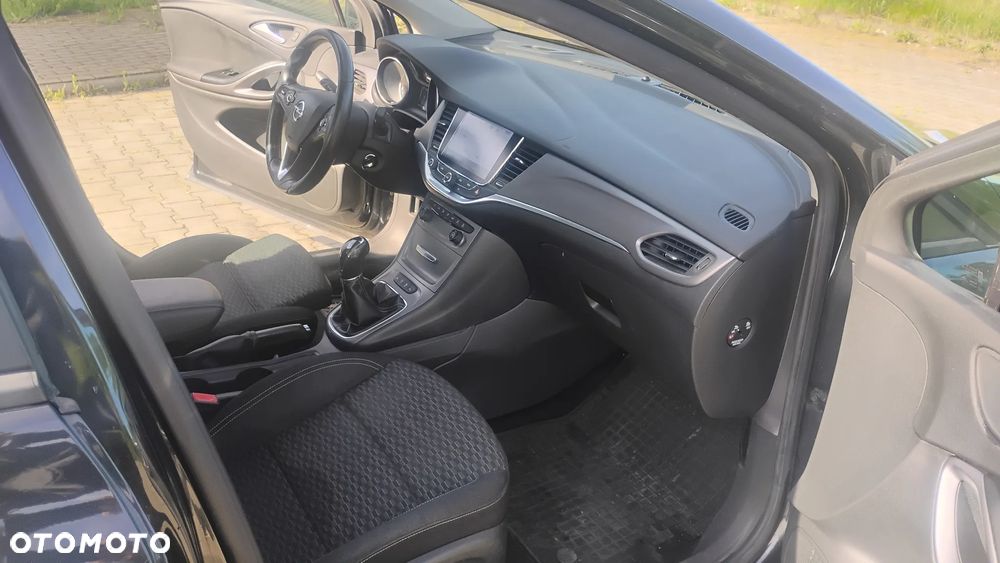 Opel Astra 1.6 CDTI Sport - 22