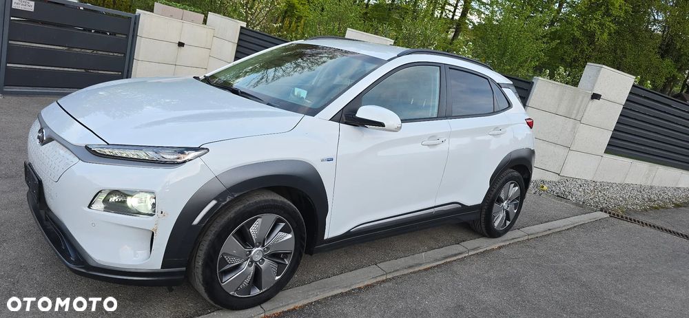 Hyundai Kona Premium - 3