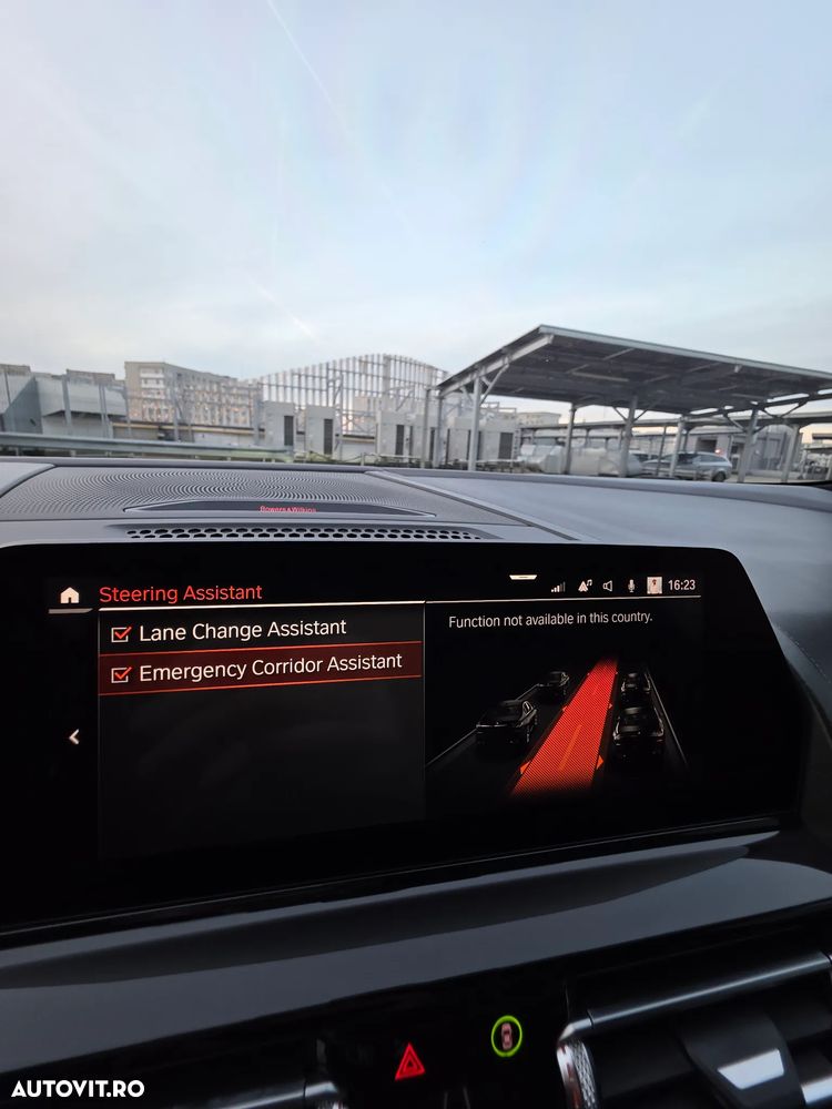 BMW M8 M850i xDrive - 24