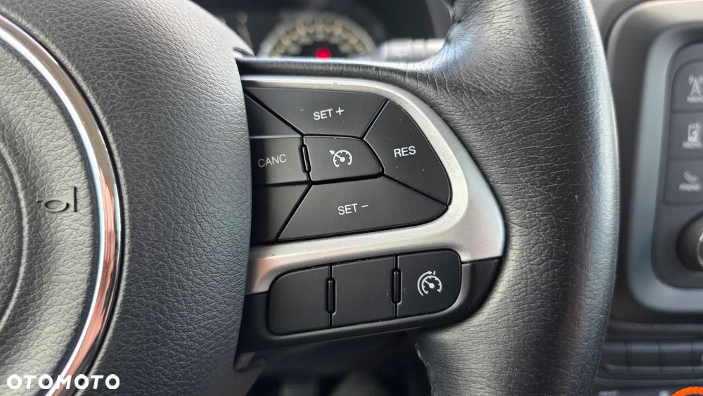 Jeep Renegade 1.4 MultiAir Longitude - 20