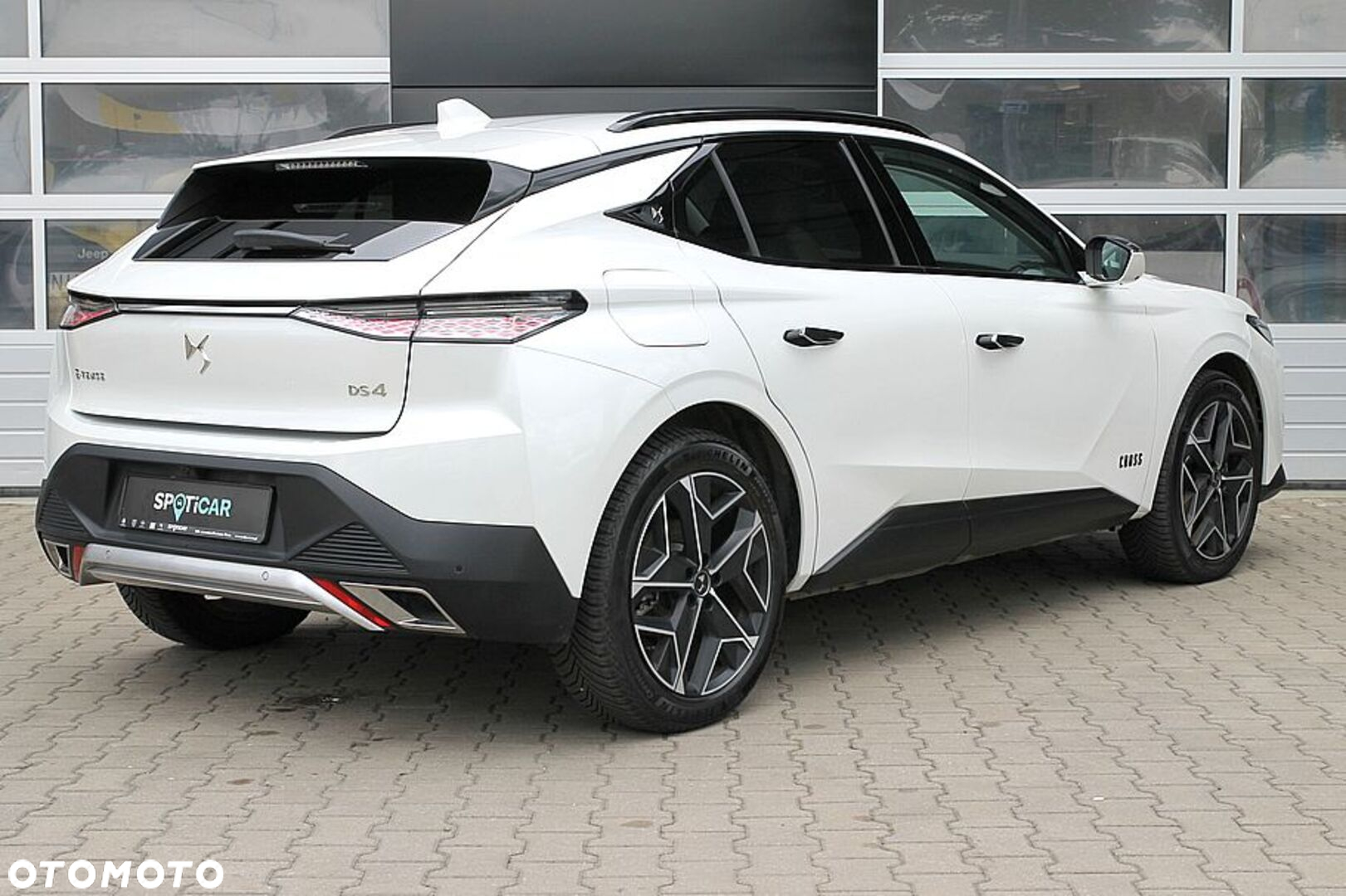 DS Automobiles DS 4 Crossback - 13