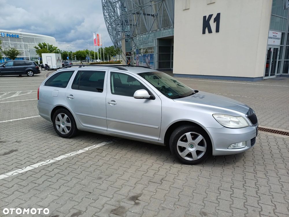 Skoda Octavia 1.8 TSI Family Plus - 1