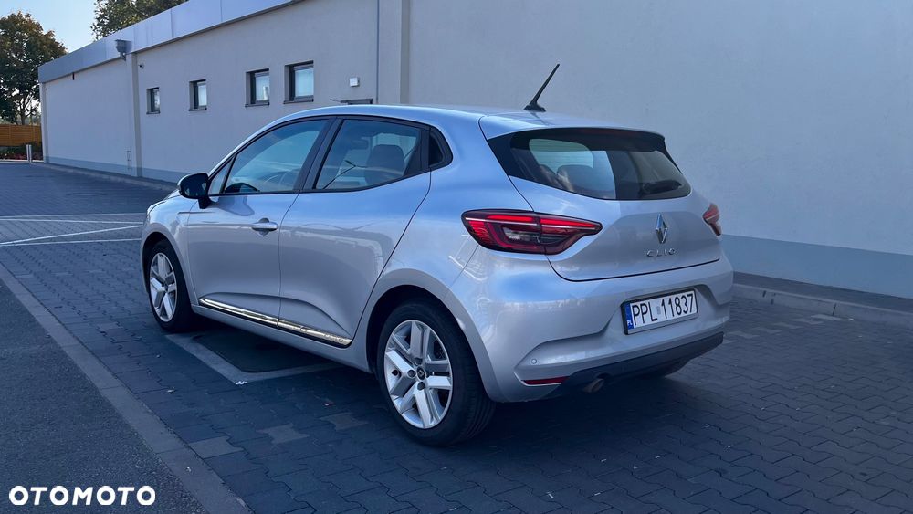 Renault Clio - 9