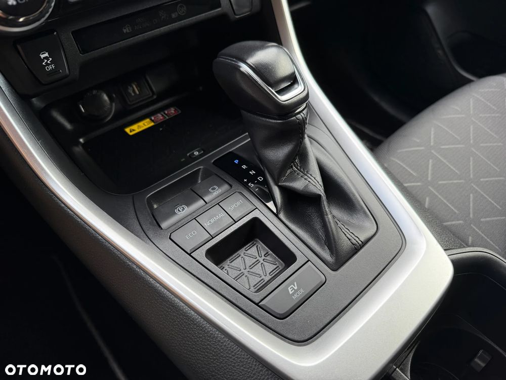 Toyota RAV4 2.5 Hybrid Comfort 4x2 - 34