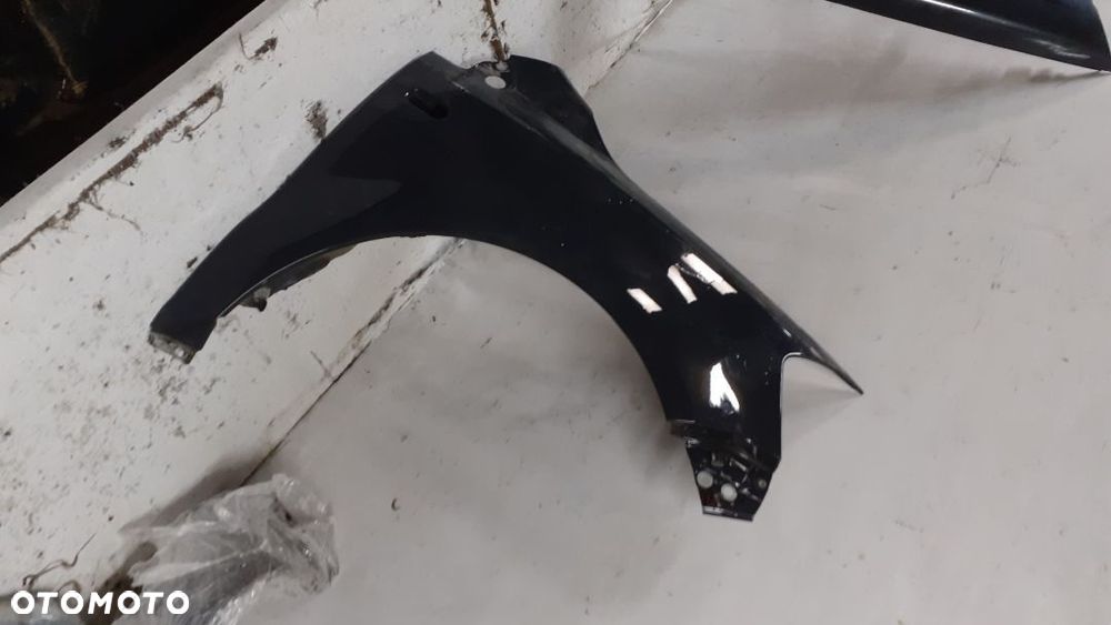 *Błotnik PRAWY   VOLKSWAGEN VW FOX LI7F CZARNY - 2