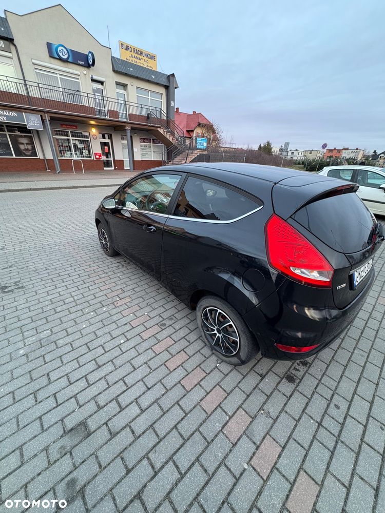 Ford Fiesta - 2