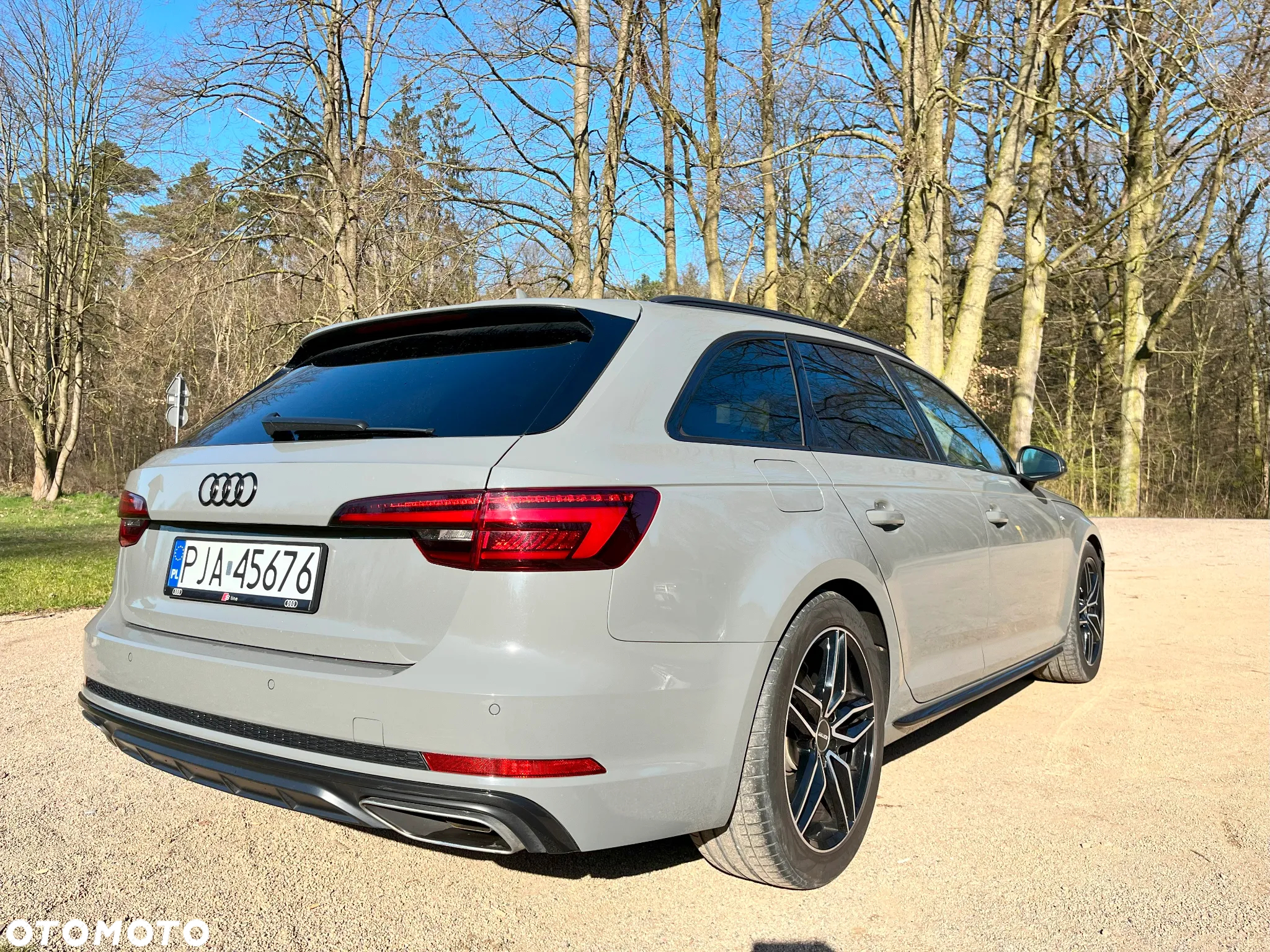Audi A4 Avant 40 TFSI S tronic - 4