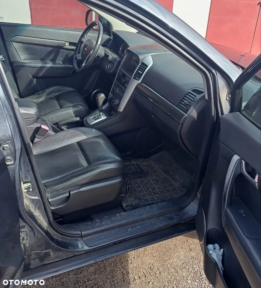 Chevrolet Captiva 2.0 4WD 7 Sitzer Automatik LT Exclusive - 9