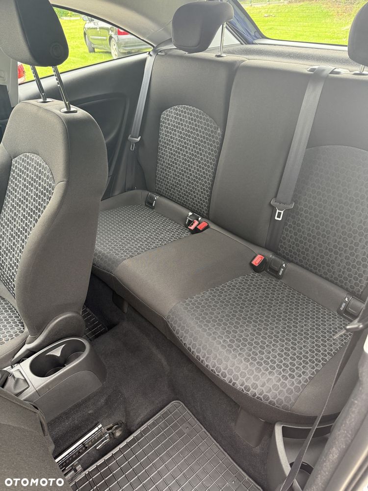 Opel Corsa - 7