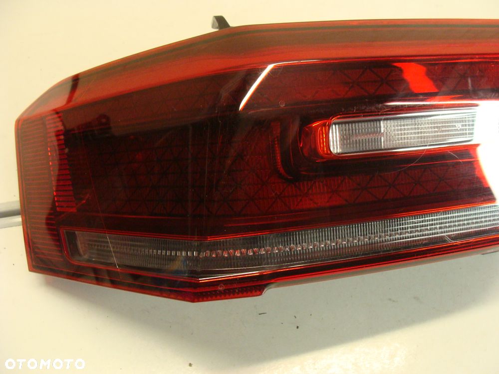 VW ID3 ID.3 LAMPA TYLNA LEWA IQ LIGHT 10A945207C - 3