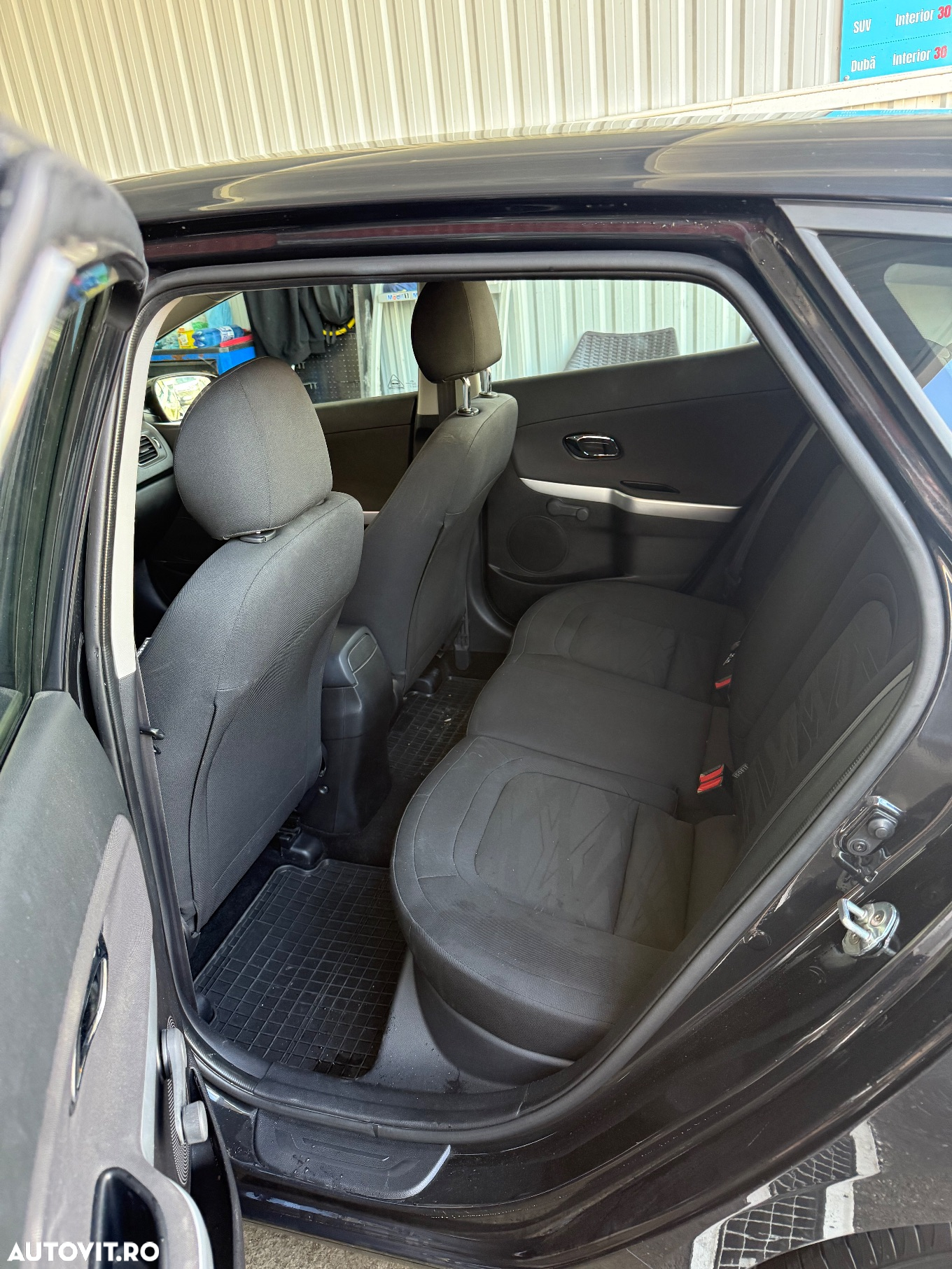 Kia Ceed - 9