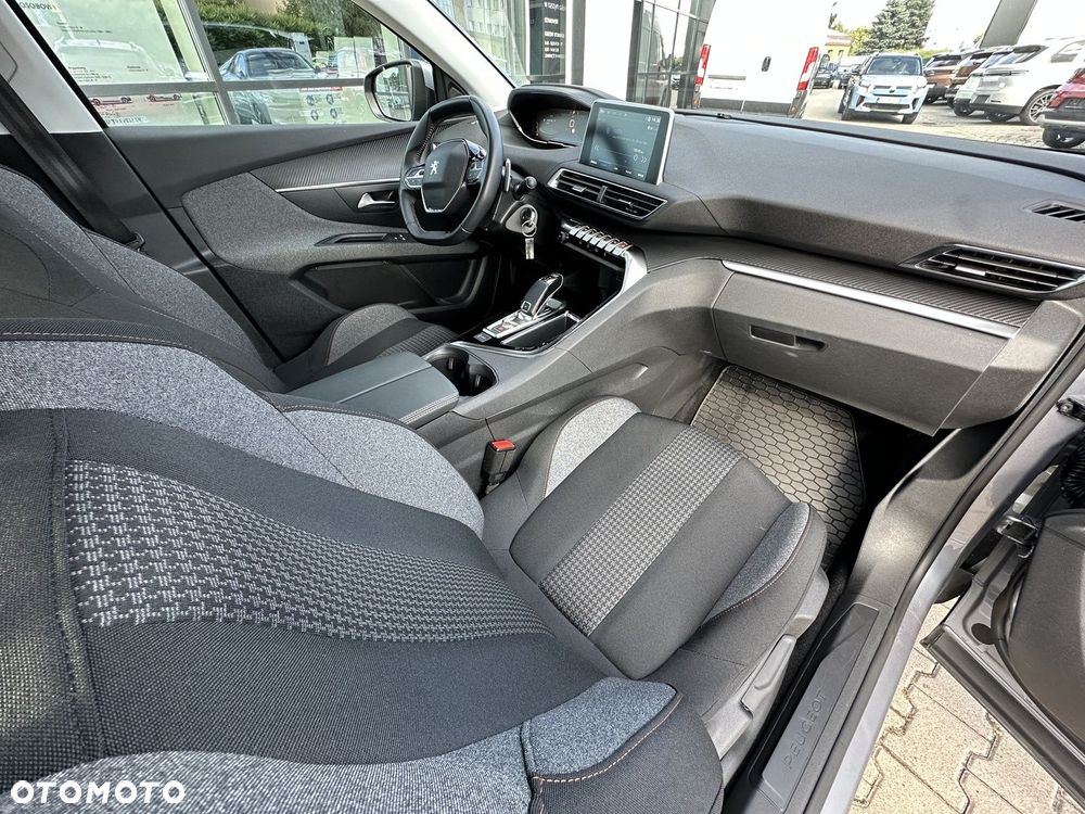 Peugeot 3008 1.2 PureTech Active Pack S&S EAT8 - 11