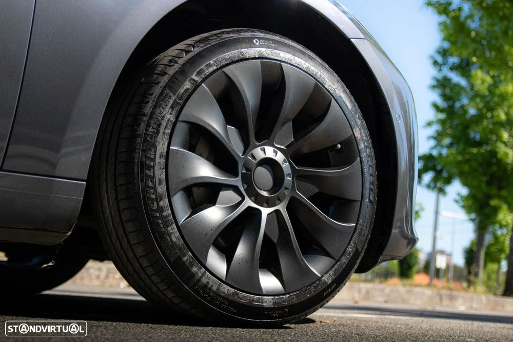 Tesla Model 3 Standard Range Plus RWD - 35