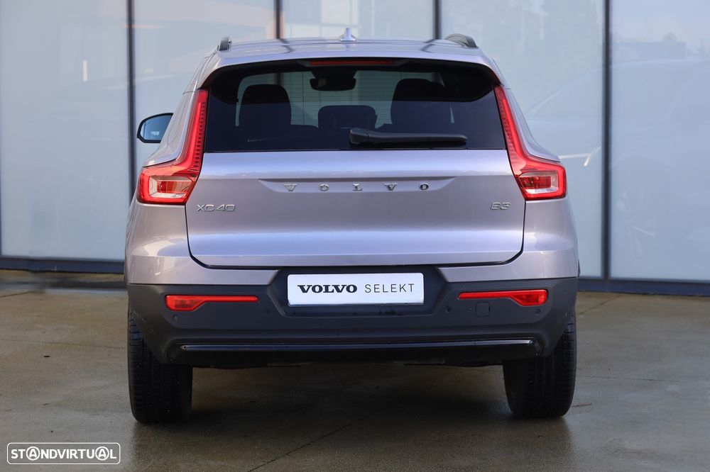 Volvo XC 40 2.0 B3 Plus Dark - 3