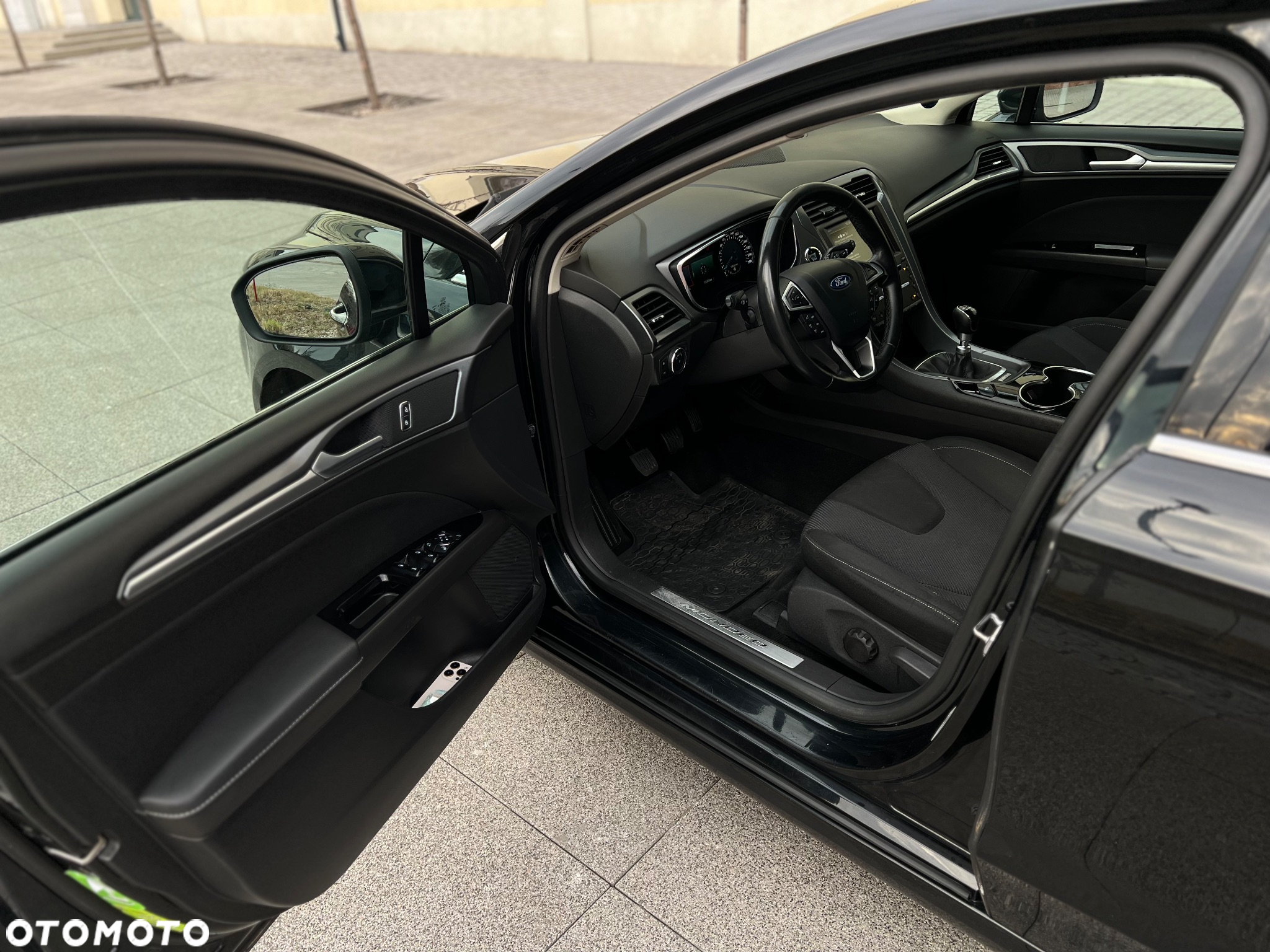 Ford Mondeo 2.0 TDCi Titanium - 19