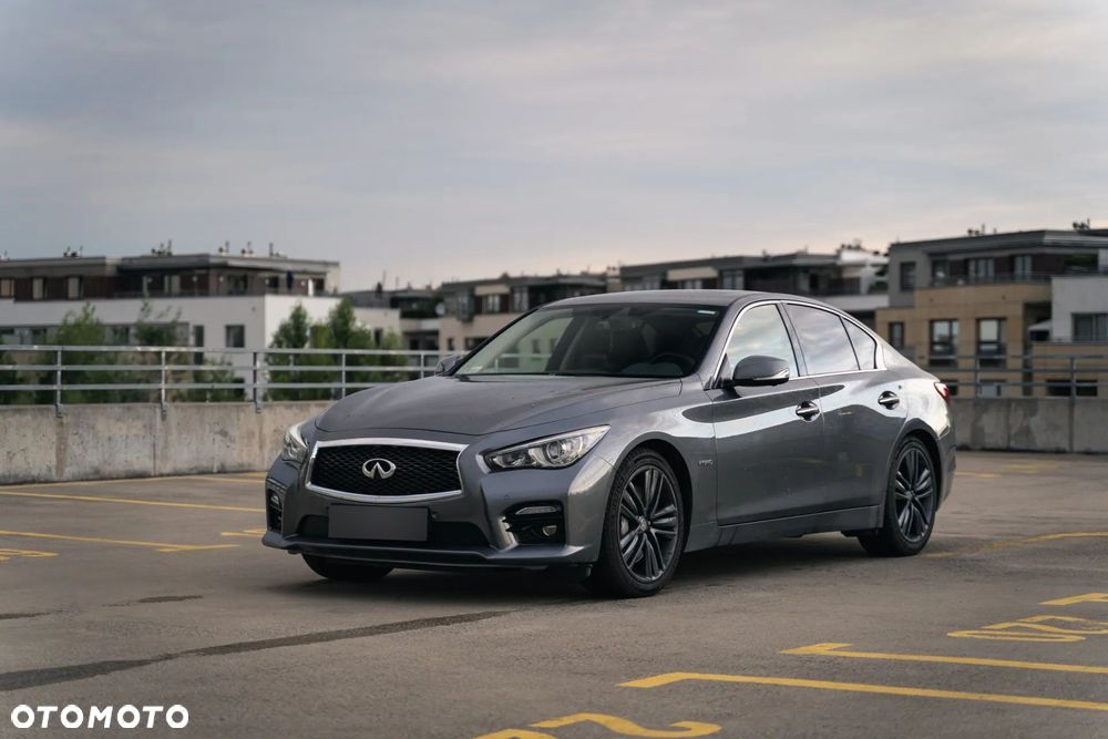 Infiniti Q50 - 2