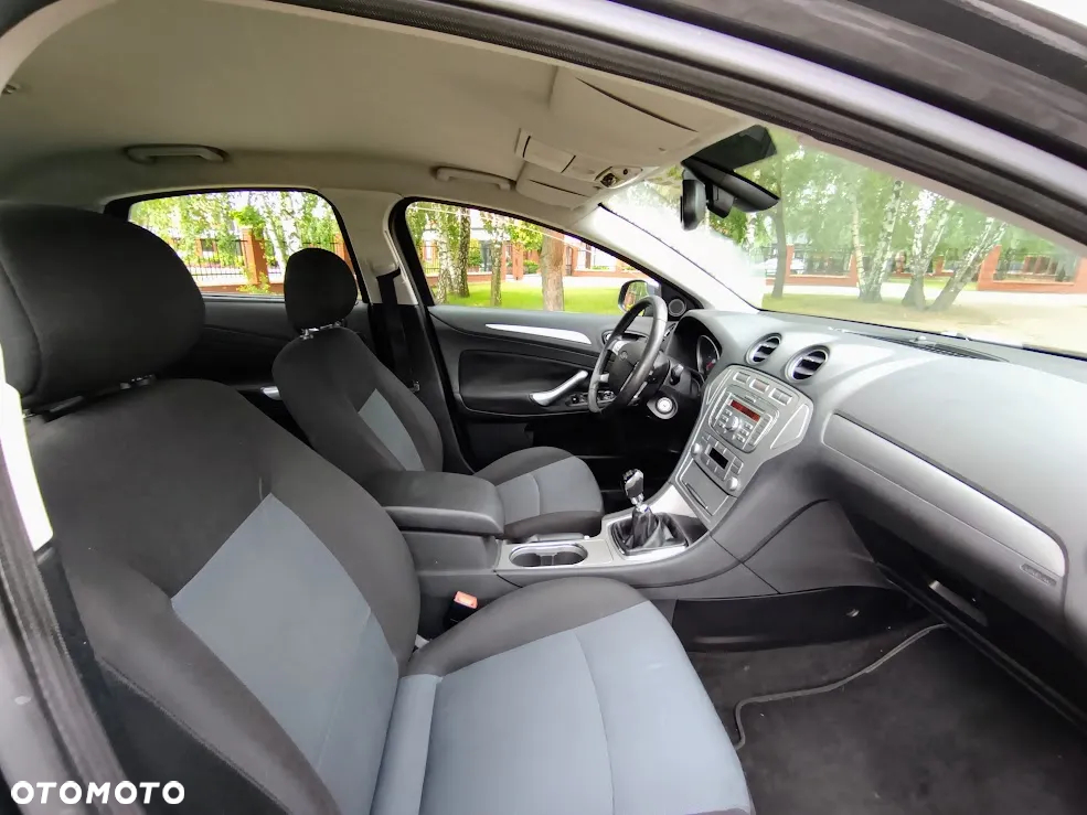 Ford Mondeo 1.8 TDCi Trend - 8