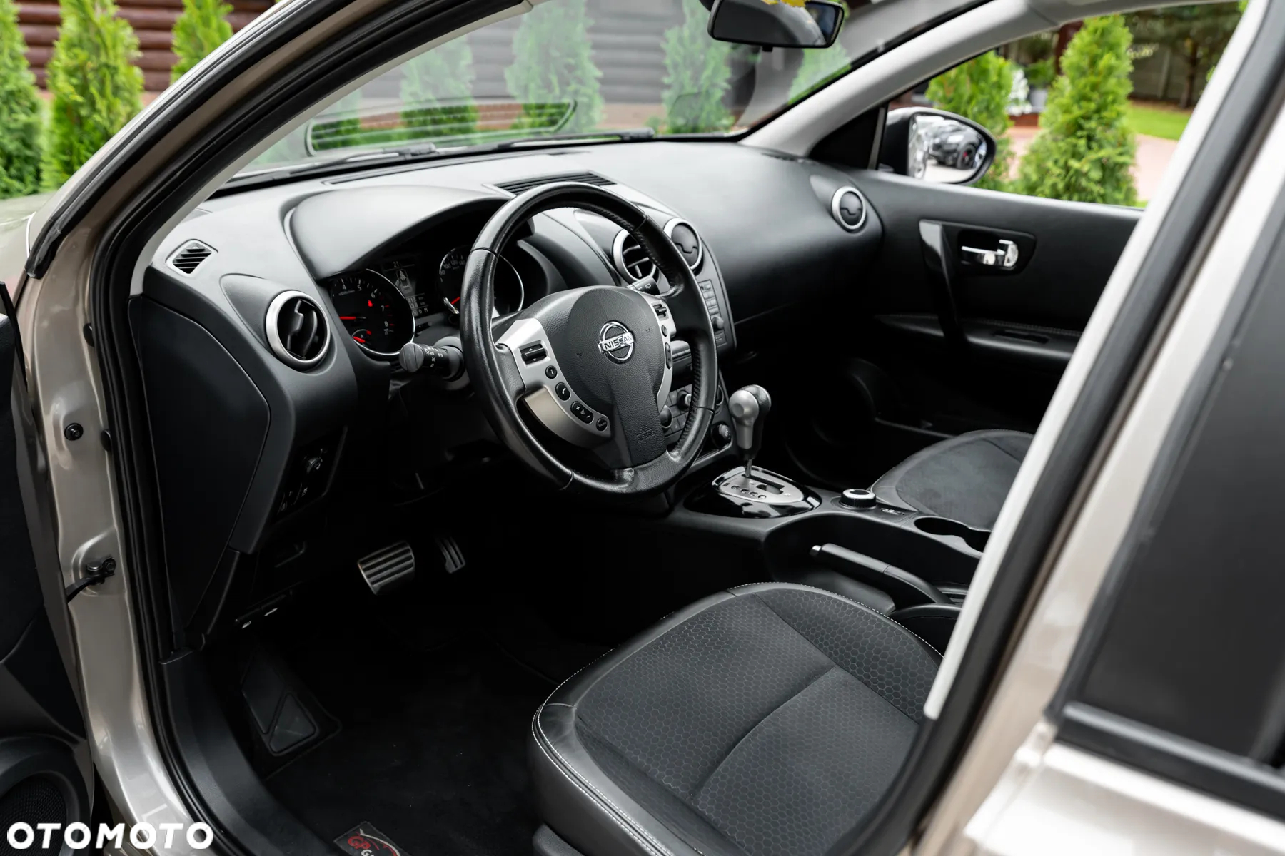 Nissan Qashqai 2.0 4x4 CVT tekna - 16