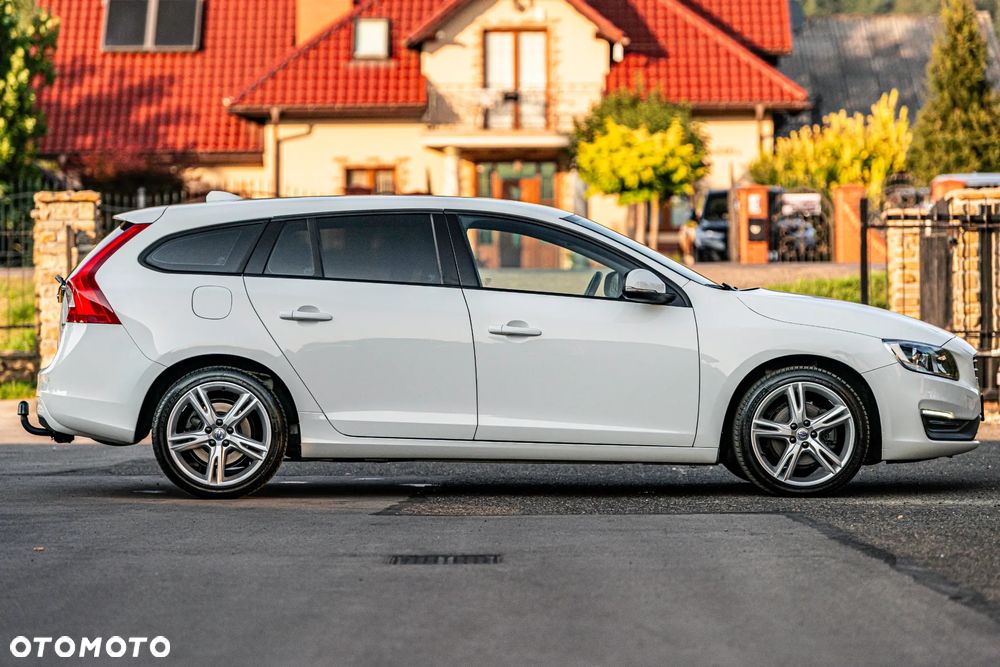 Volvo V60 D3 Kinetic - 19