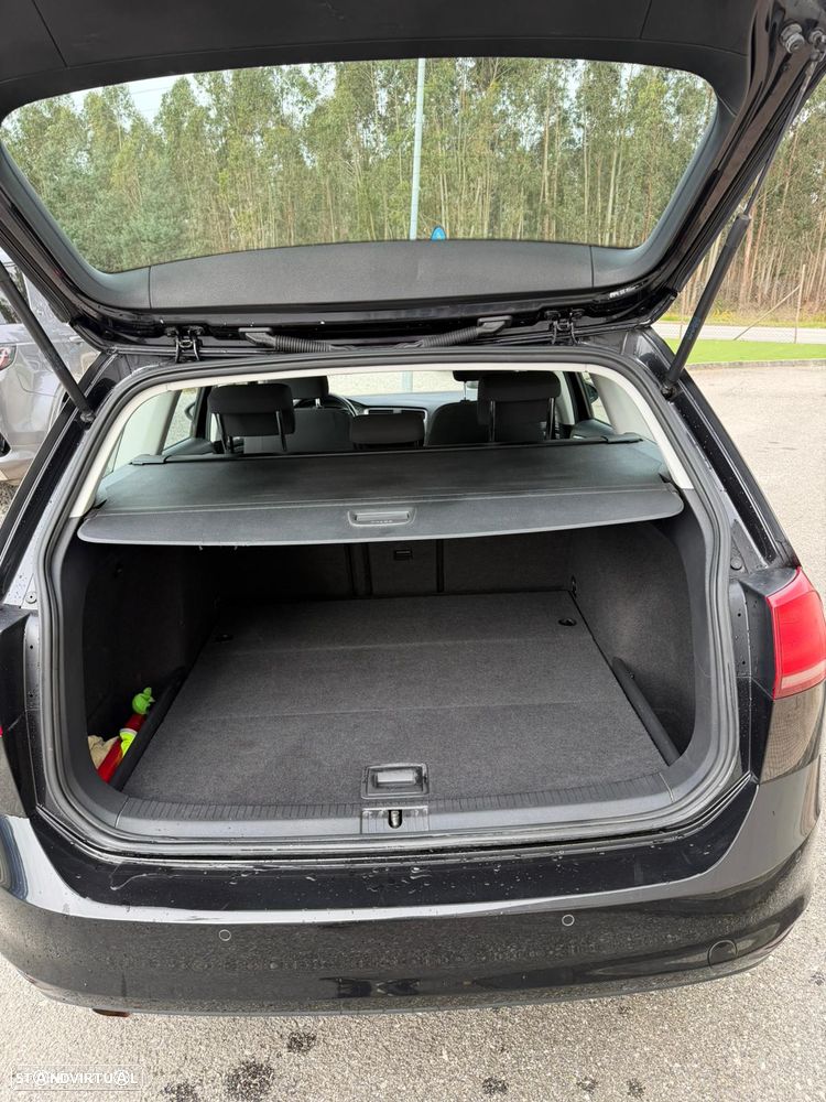 VW Golf Variant - 10