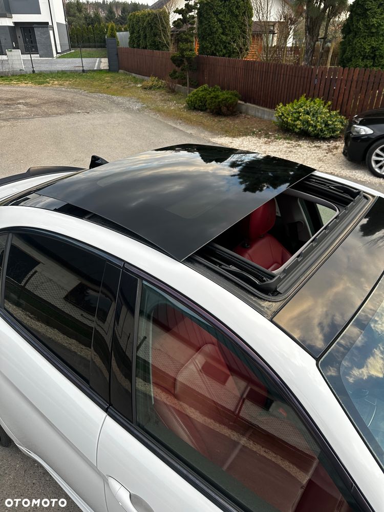 Alfa Romeo Giulia 2.0 Turbo 16V AT8 Veloce Ti - 14