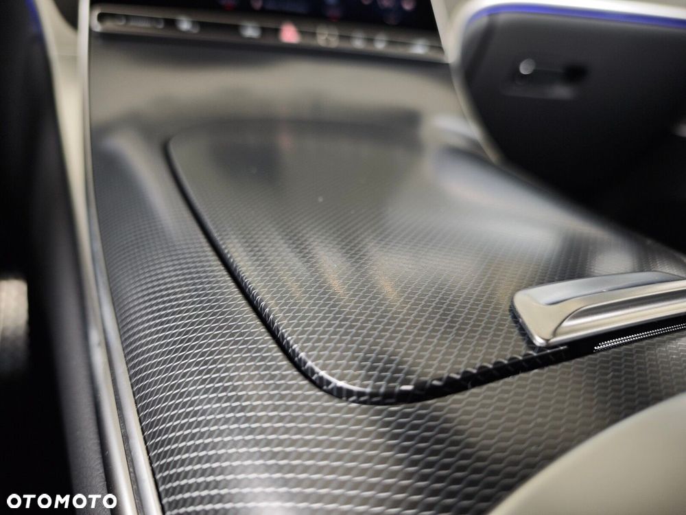 Mercedes-Benz GLC 2025