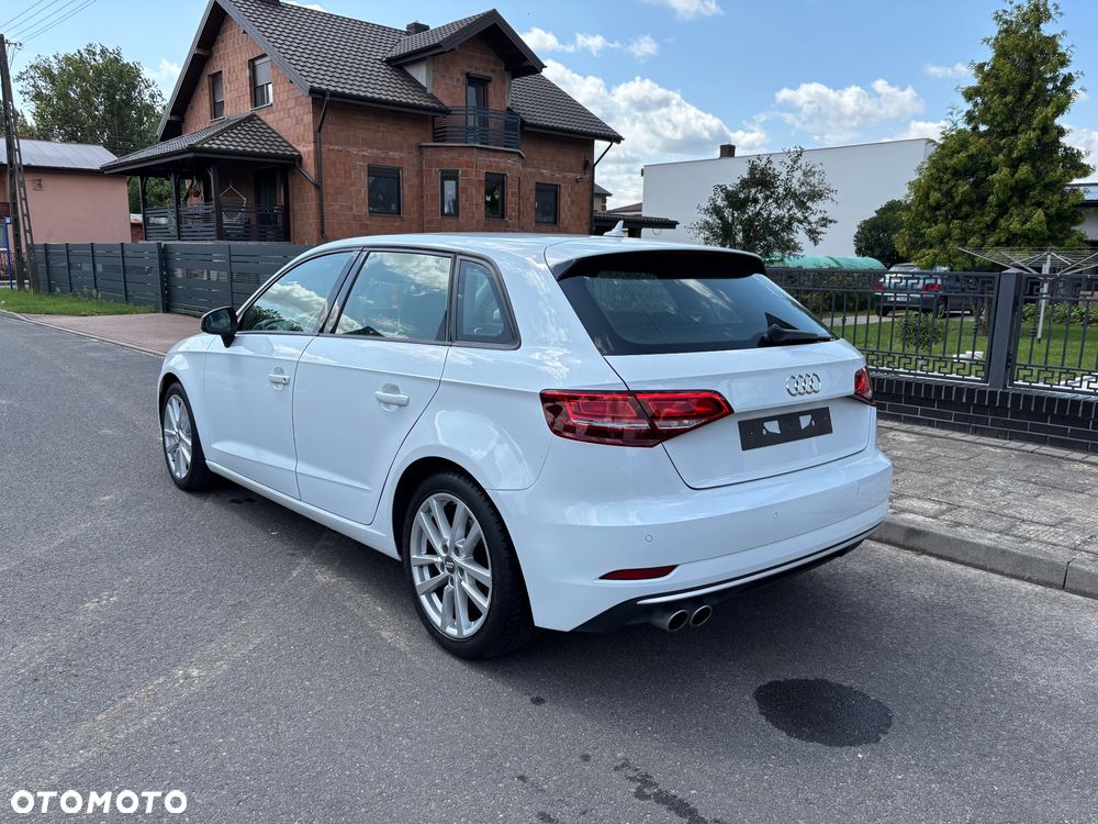 Audi A3 Sportback - 6