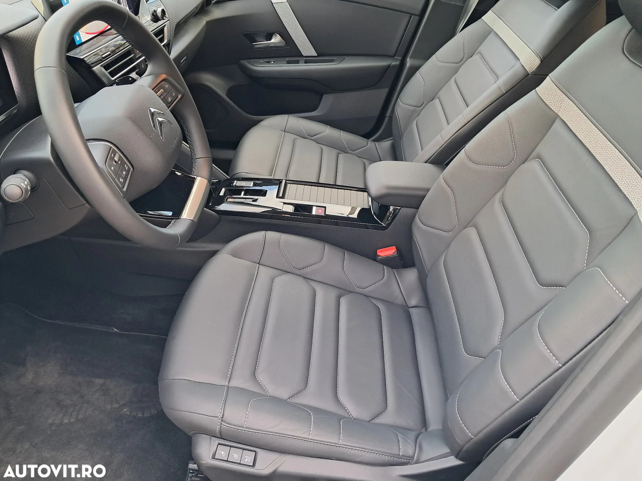 Citroën C4 1.2 PureTech 130 S&S EAT8 MAX - 10