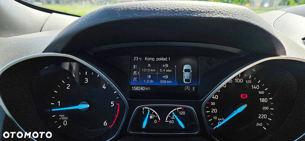 Ford Kuga 2.0 TDCi 4x4 ST-Line - 29